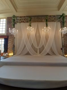 Tent/Ceiling Drape